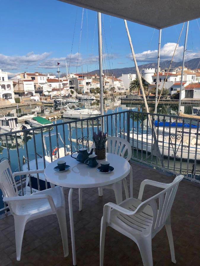 Apt Port Rhodes C, 2 Chbres, 2 Terrasses, Vue Sur Canal Principal De La Marina Et Sur Les Pyrenees Empuriabrava Exteriör bild